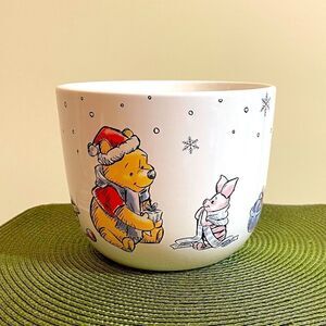 Disney Winnie the Pooh Christmas planter medium NWOT